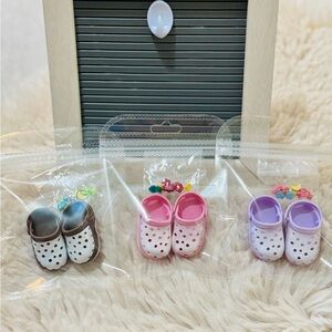 Labubu Doll Accessories -3 colors to pick from and it comes with accesories